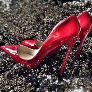 Bombas Femininas De Ponta De Couro Envernizado Vermelho