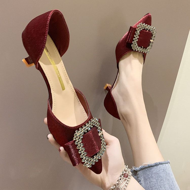 Bombas Femininas De Salto Alto Com Strass De Dedo Do Pé Pontudo