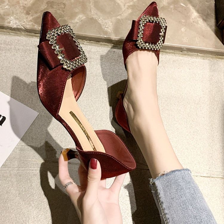 Bombas Femininas De Salto Alto Com Strass De Dedo Do Pé Pontudo