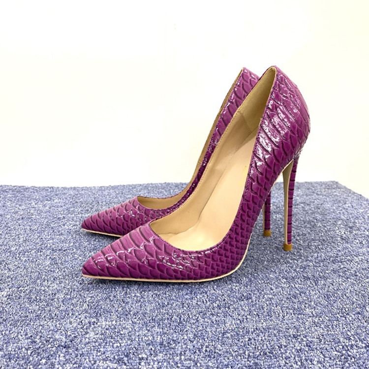 Serpentine Stiletto Heel Slip-on Simples Fino Sapato Feminino