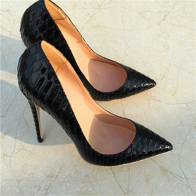 Serpentine Stiletto Heel Slip-on Simples Fino Sapato Feminino