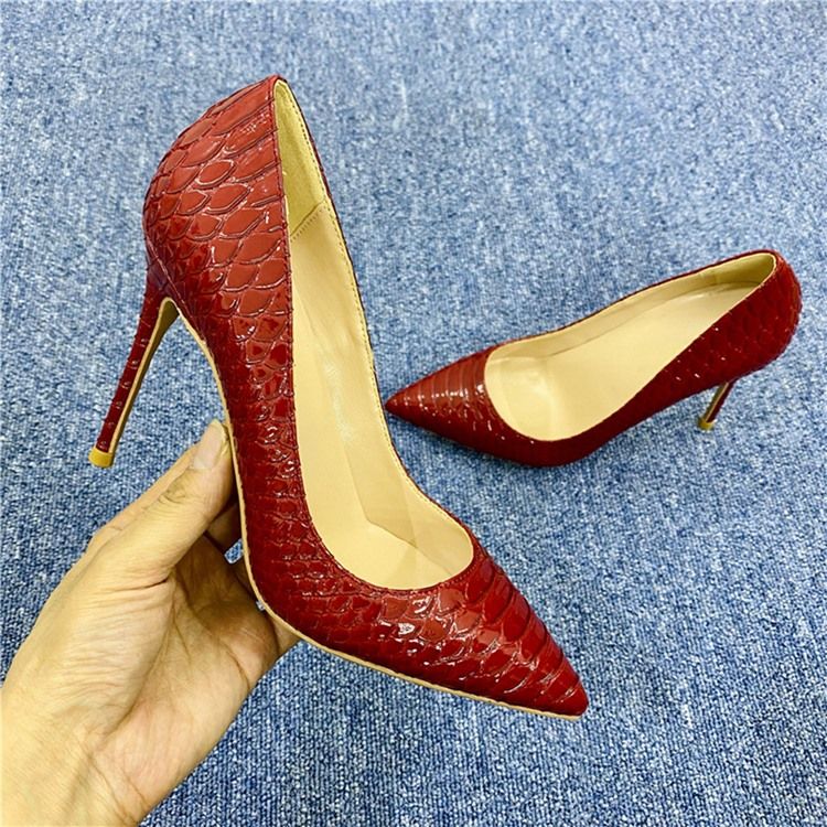 Serpentine Stiletto Heel Slip-on Simples Fino Sapato Feminino