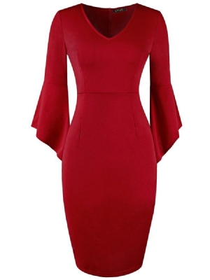 Vestido Feminino Com Manga Larga Na Altura Do Joelho
