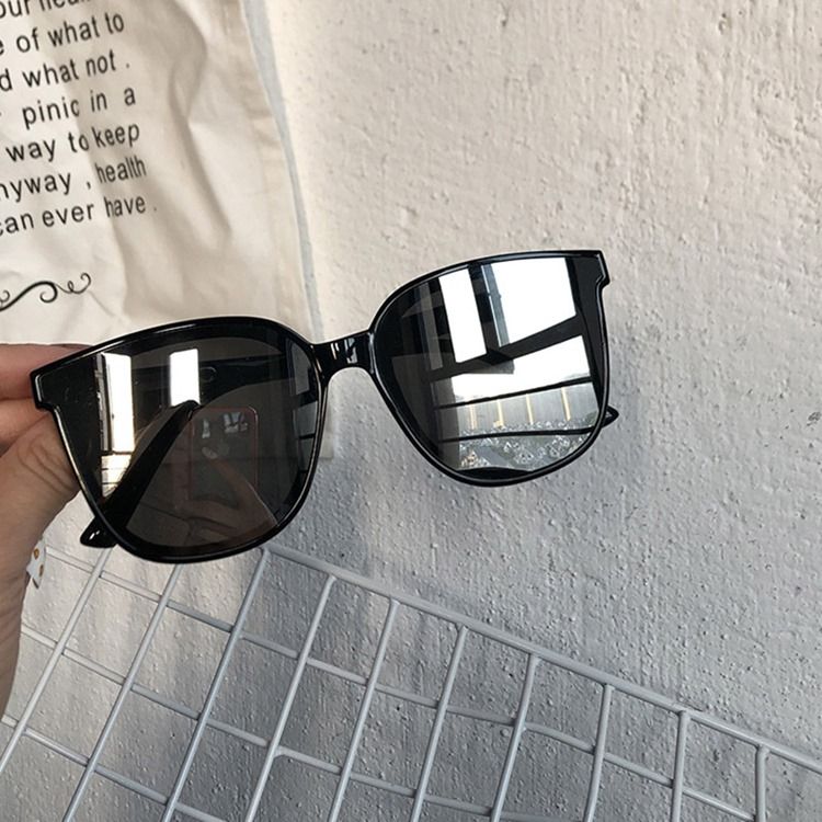 Moda Feminina Óculos De Sol De Poli Carbonato Charme