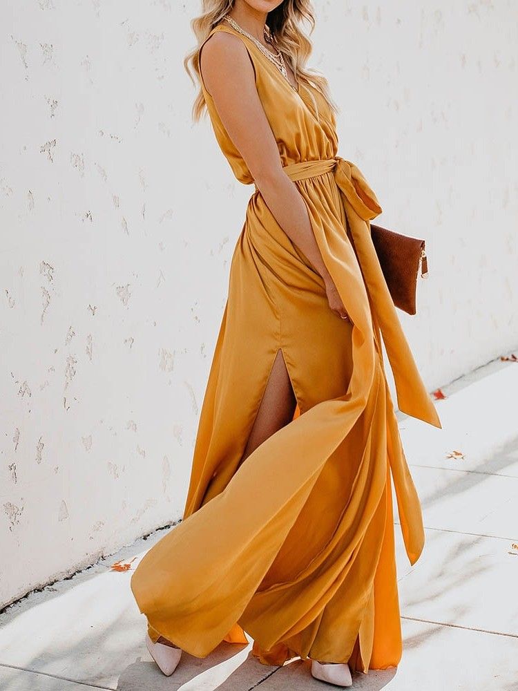 Vestido Feminino Com Decote Em V E Um Botão Sem Mangas Na Altura Do Tornozelo