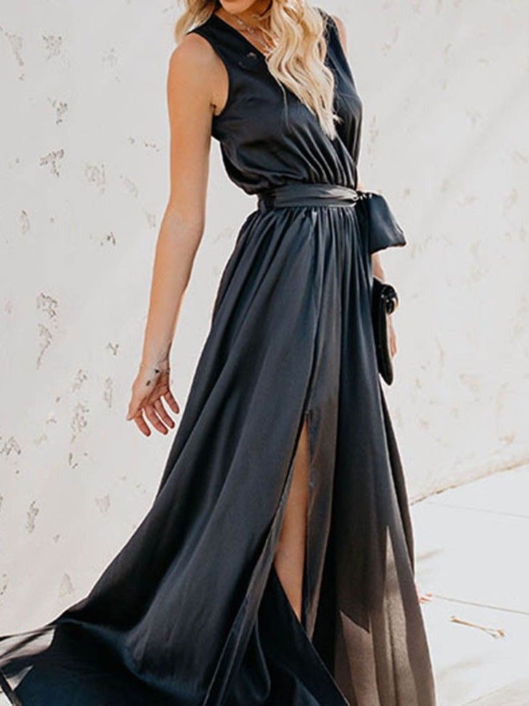 Vestido Feminino Com Decote Em V E Um Botão Sem Mangas Na Altura Do Tornozelo