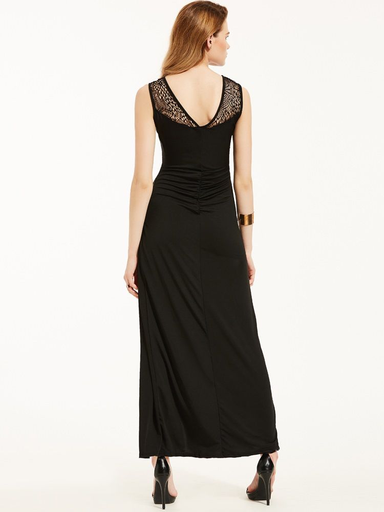 Vestido Feminino Com Decote Redondo Oco E Sem Encosto