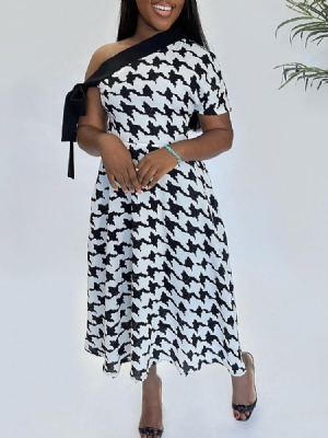 Vestido Feminino De Gola Oblíqua Com Renda Média Na Panturrilha