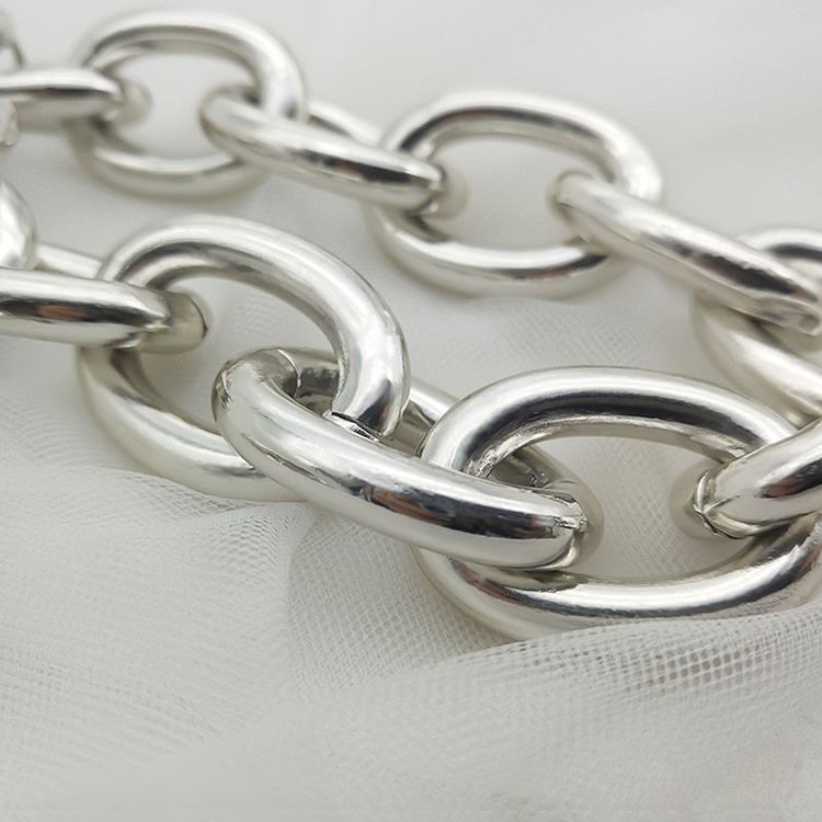Colar Feminino Simples De Liga