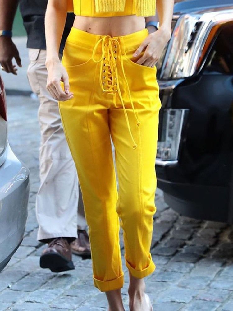 Calça Casual Feminina Com Cordões Simples E Finos Na Altura Do Tornozelo