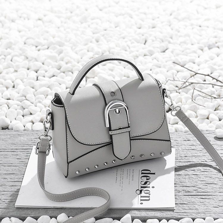 Bolsas Crossbody Com Aba Lisa De Rebite Pu