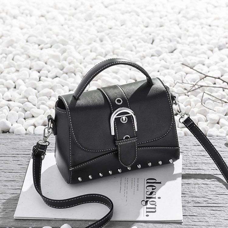 Bolsas Crossbody Com Aba Lisa De Rebite Pu