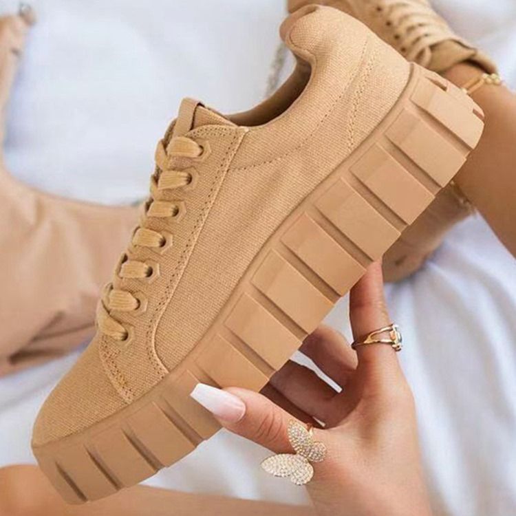Tênis Casual Feminino Com Alça Cruzada E Biqueira Redonda Com Cordões