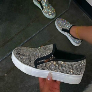 Tênis Feminino Com Strass Slip-on Decotado E Liso Superior
