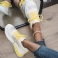 Amarelo