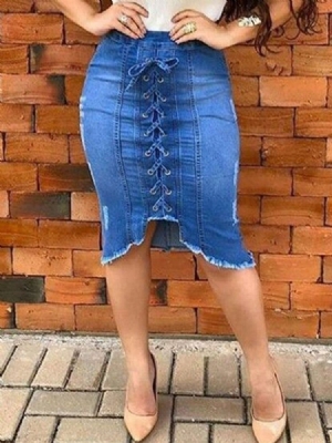 Saia Feminina Assimétrica Jeans Lisa Com Renda Média