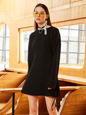 Vestido Feminino Com Gola Redonda Lisa Com Cordões Em Linha A