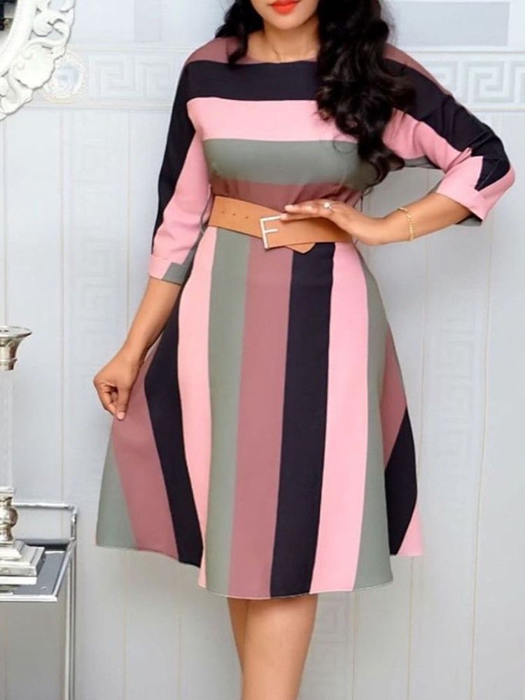 Vestido Feminino De Pulôver De Cintura Alta Com Mangas Três Quartos Em Volta Do Pescoço Até O Joelho