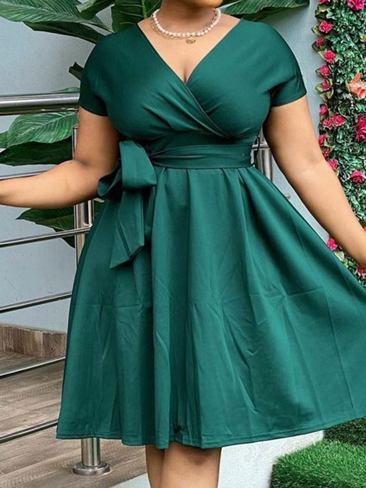 Vestido Feminino Simples Com Decote Em V Com Cordões Na Altura Do Joelho