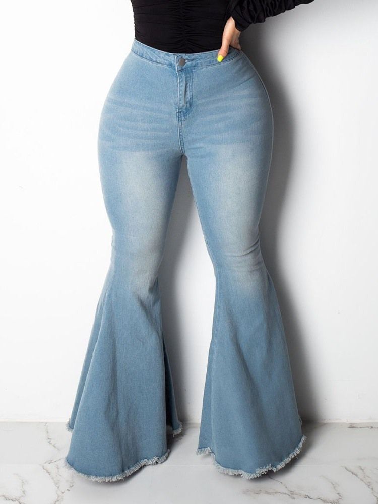 Calça Jeans Flare Simples Com Borla Fina E Cintura Média