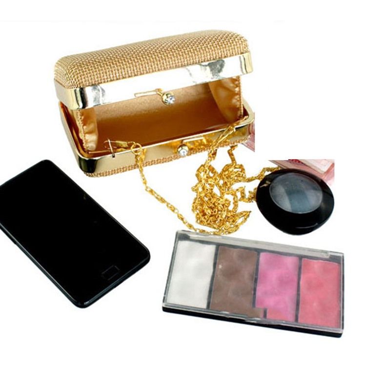 Embreagem Feminina Corrente Dourada Simples