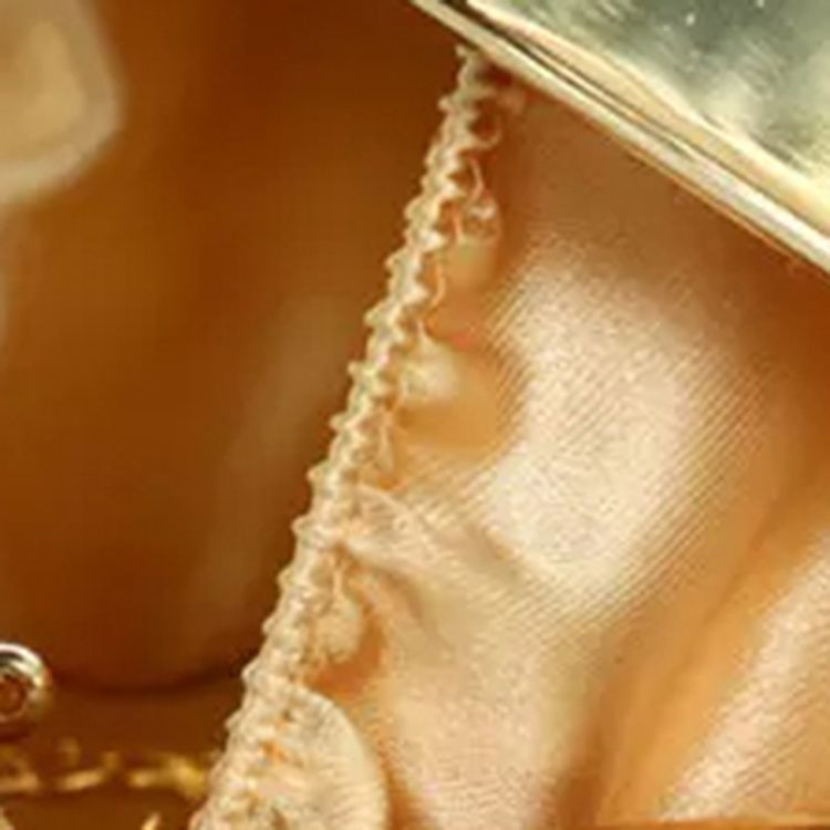 Embreagem Feminina Corrente Dourada Simples