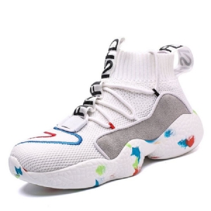 Tênis Masculino Com Cordão E Corte Médio Flyknit
