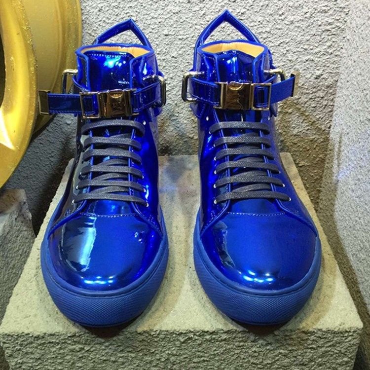 Tênis Masculino Com Fivela De Corte Médio Na Parte Superior Da Lona Ocidental