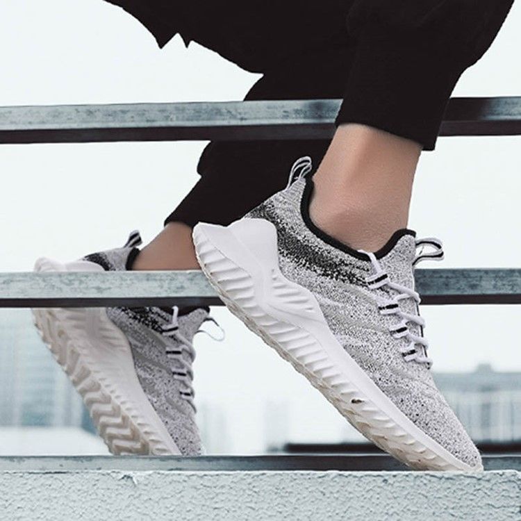 Tênis Masculino Flyknit Decotado Superior Com Cordões