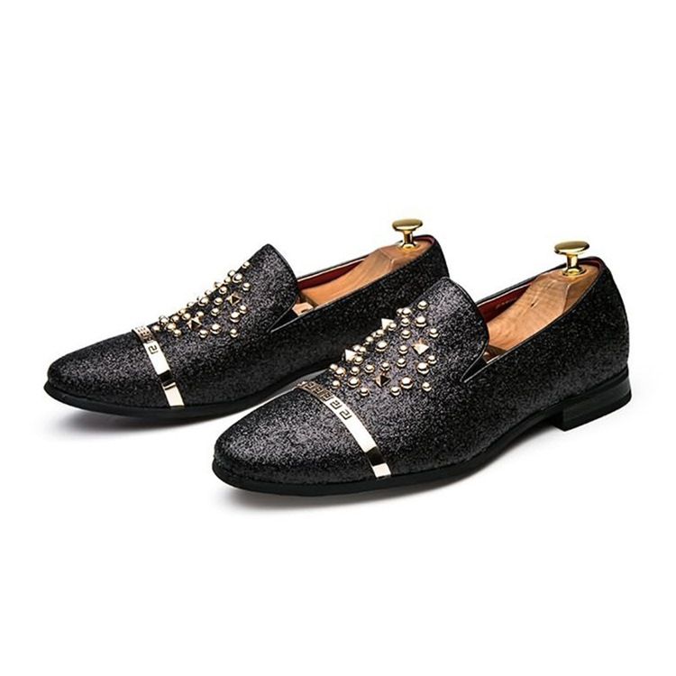 Sapatos Masculinos Com Rebite De Lantejoulas Pontiagudas