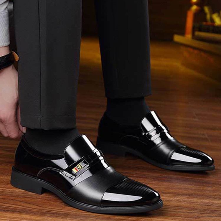 Sapatos Masculinos De Couro Pu Com Corte Decotado