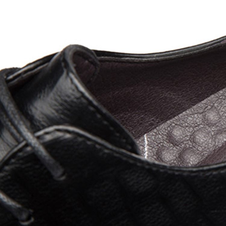 Sapatos Masculinos De Salto Liso Com Bico Fino