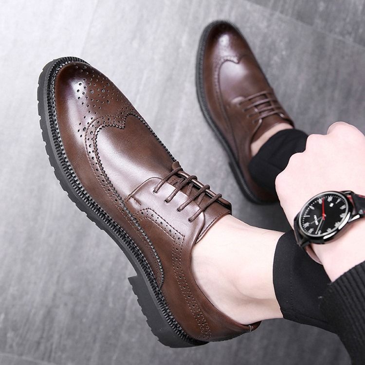 Sapatos Masculinos De Salto Liso Com Cordões