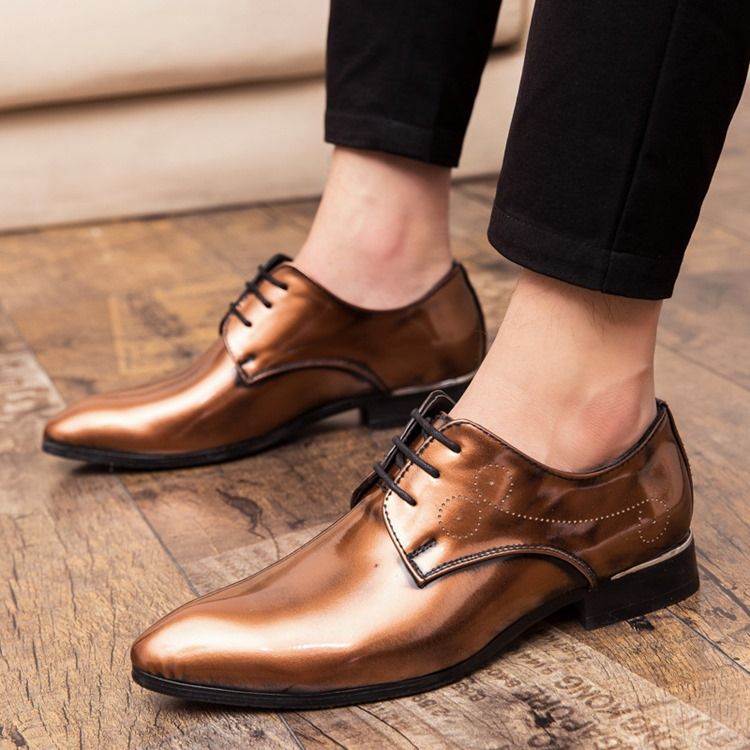 Sapatos Sociais Lisos Redondos Com Atacadores