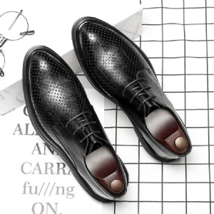 Sapatos Sociais De Salto Alto Com Cadarço Pontudo E Salto Alto