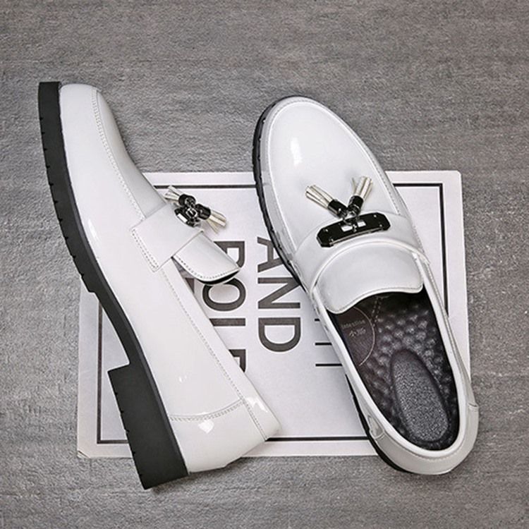 Sapatos Sociais Simples Com Franja Redonda Dedo Do Pé Redondo Slip-on
