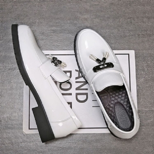 Sapatos Sociais Simples Com Franja Redonda Dedo Do Pé Redondo Slip-on