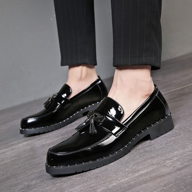 Sapatos Sociais Simples Com Franja Redonda Dedo Do Pé Redondo Slip-on
