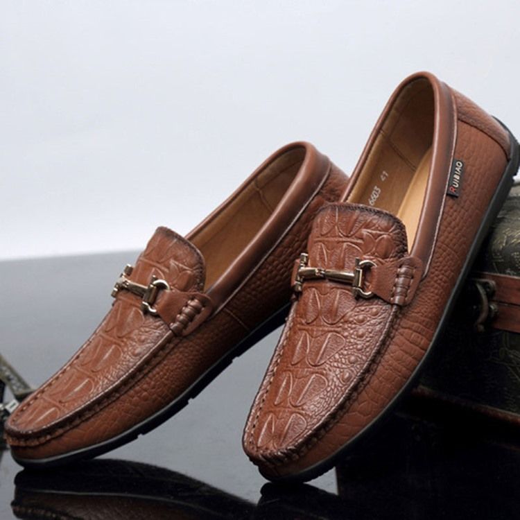 Mocassins Masculinos Com Corte Decotado Liso