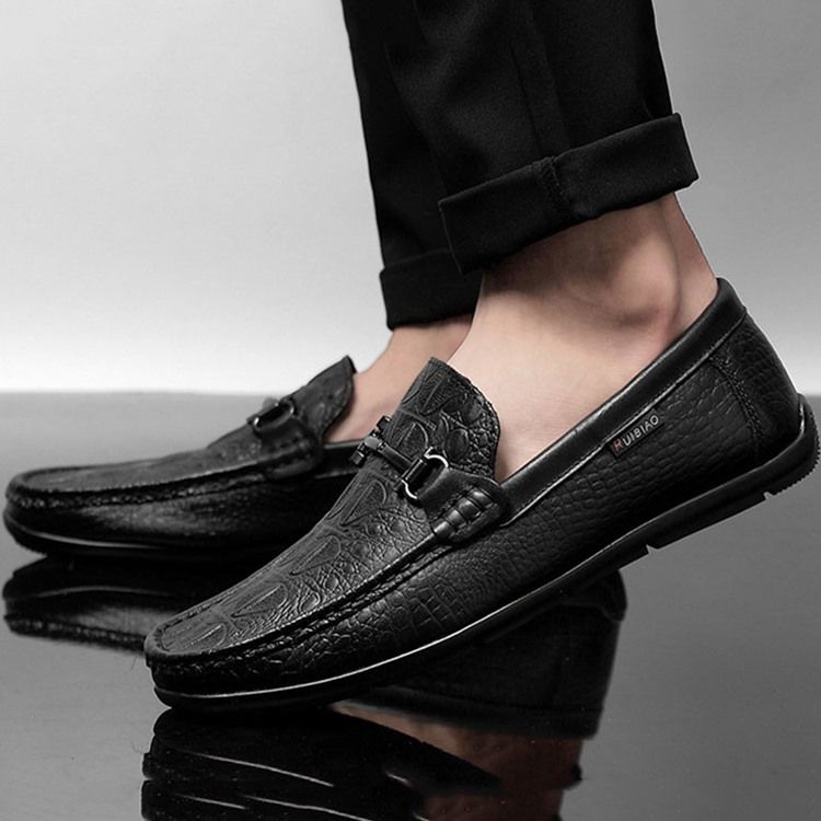 Mocassins Masculinos Com Corte Decotado Liso