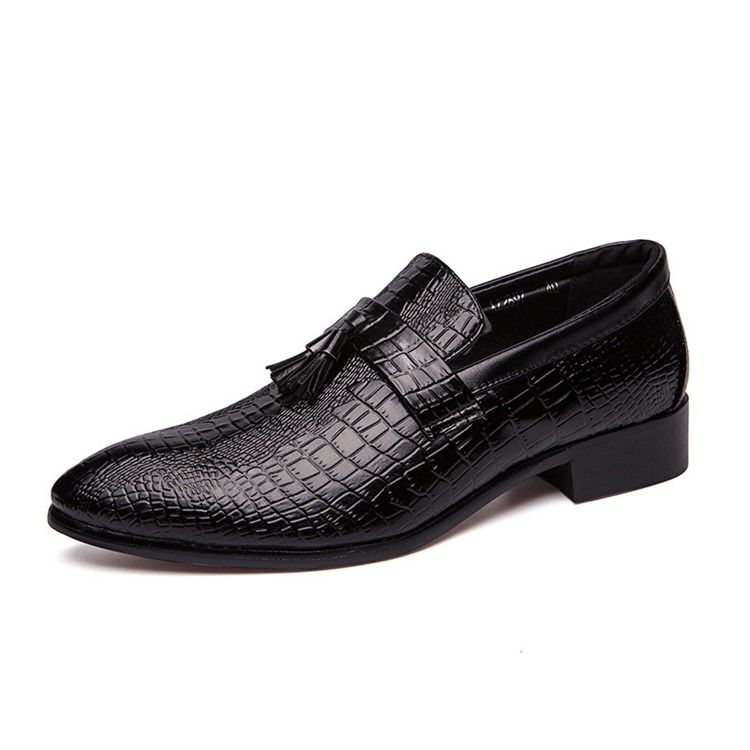Sapatos Sociais De Bico Fino Com Padrão De Crocodilo