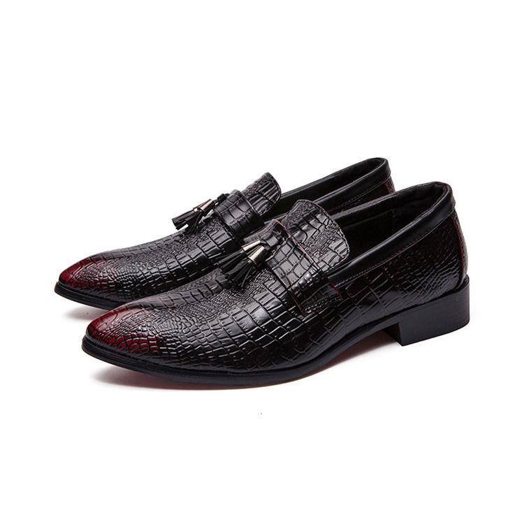 Sapatos Sociais De Bico Fino Com Padrão De Crocodilo