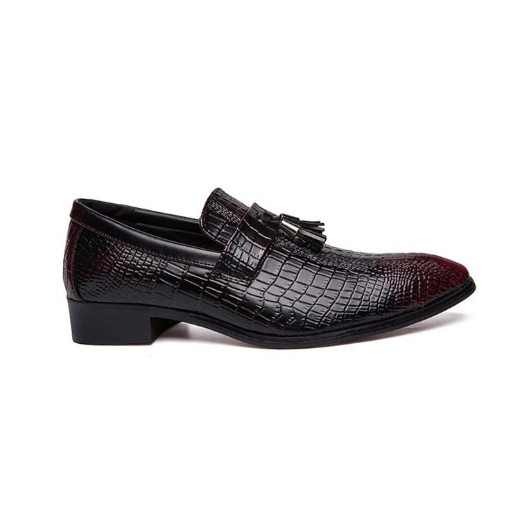 Sapatos Sociais De Bico Fino Com Padrão De Crocodilo
