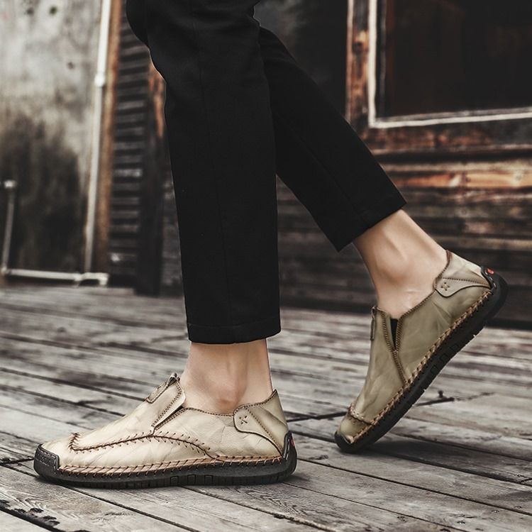 Tênis Liso Redondo Toe Masculino Simples
