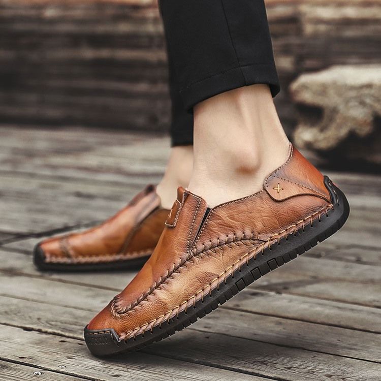 Tênis Liso Redondo Toe Masculino Simples