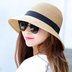 Chapéu De Palha Feminino Das Férias De Verão
