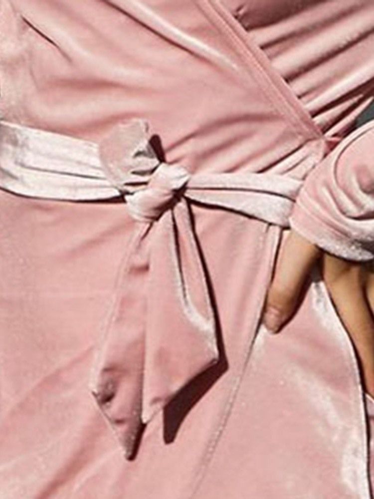 Vestido Feminino Com Cordões Na Panturrilha E Decote Em V Liso De Cintura Média
