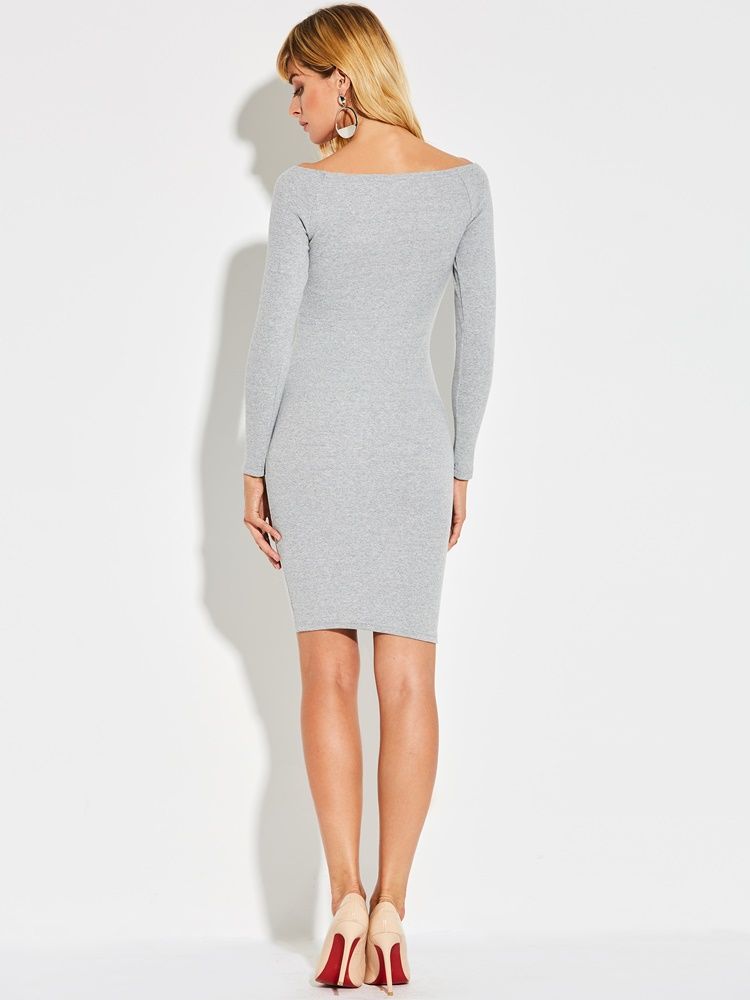 Vestido Suéter Liso Feminino Com Gola Cortada