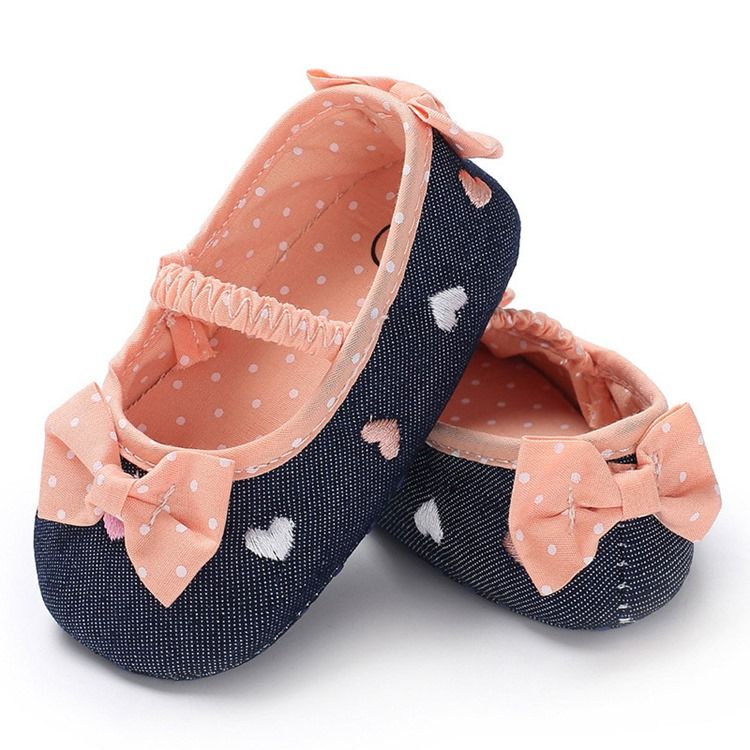 Sapatos De Criança De Bolinhas Bordados