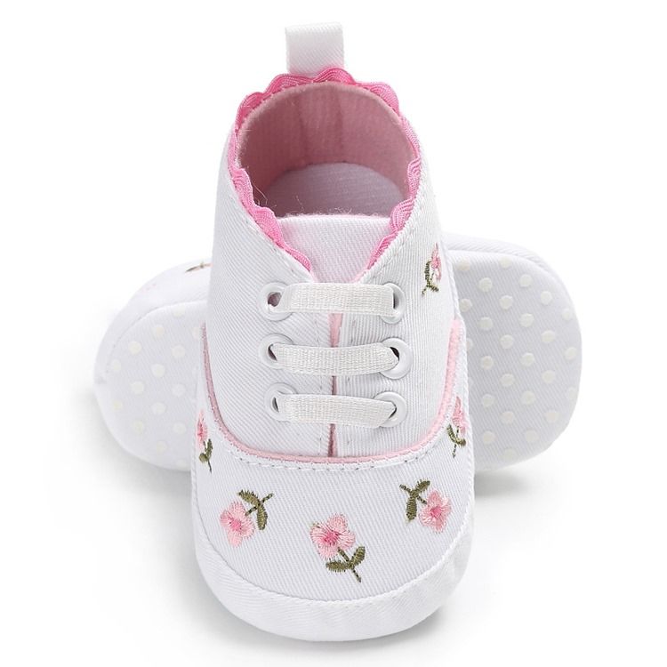 Sapatos De Criança Bordados Com Cordões
